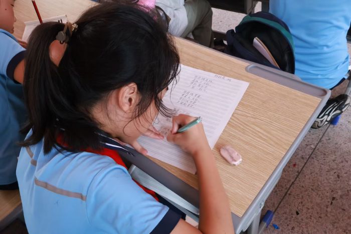 l(xing)ͯAIPһ00l(f)l(xing)ˇ(f)d