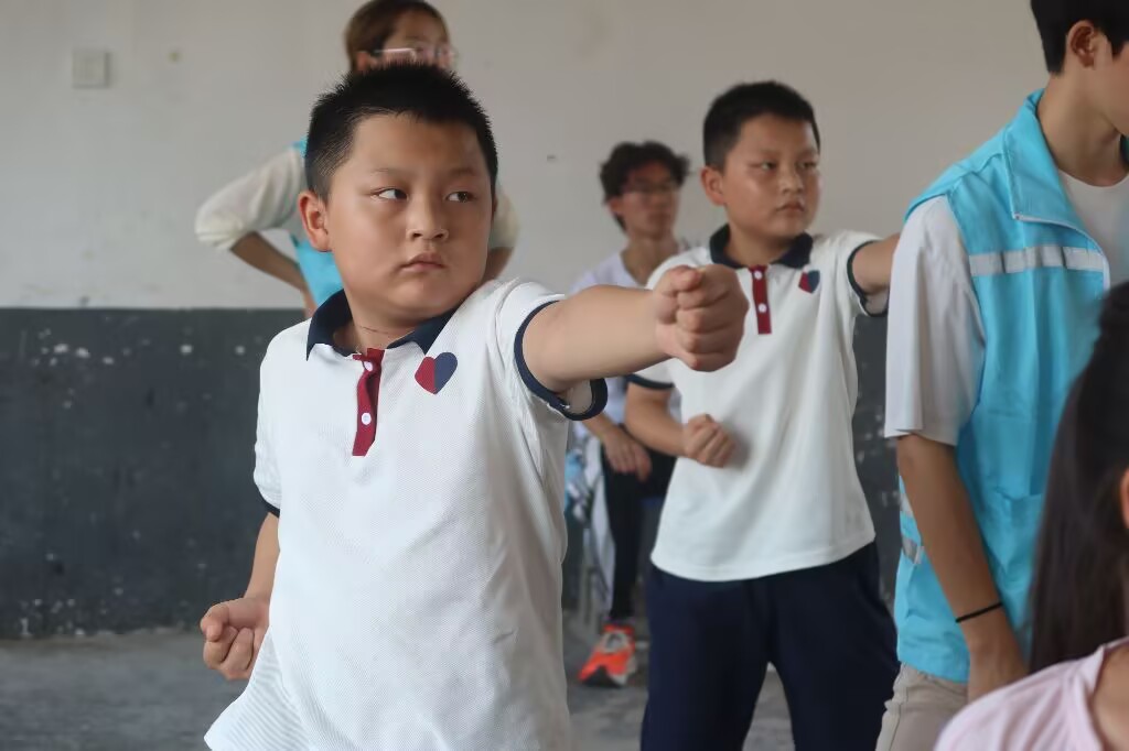 ഺ־ԸУg(sh)չL(fng)ɡ(yng)W(xu)ԺW(xu)g(sh)nû_(ki)