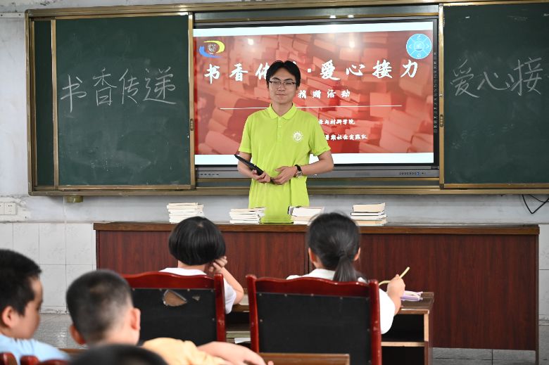 fĽԴcόWԺİͬģl(xing)sͬС`꠸l(xing)СW_չDٛ