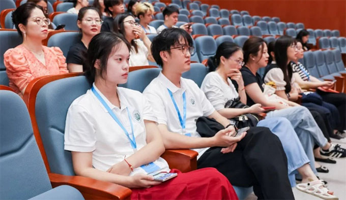 hF·I(y)g(sh)W(xu)Ժ(mng)놢{(dio)ЈF(tun)M(jn)һx̌W(xu)ӳL(zhng)