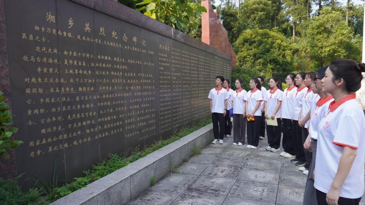 һW(xu)Ӿ sm(x)tɫѪ}