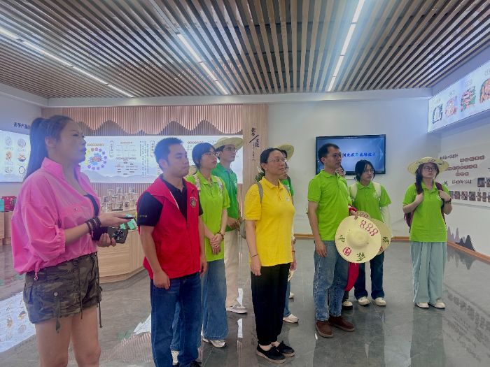 ľ괺 򡱵𡪡ɽnӿƼСԺҊCߵl(xing)d֮·