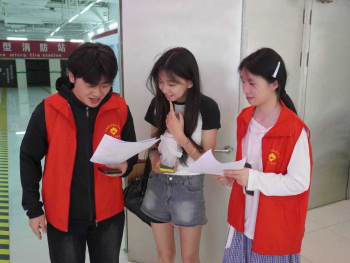 W(xu)LáF(tun)(du)l(xing)M(jn)aAIֵcl(f)չ?ji)?></a></li></ul>
<ul class=