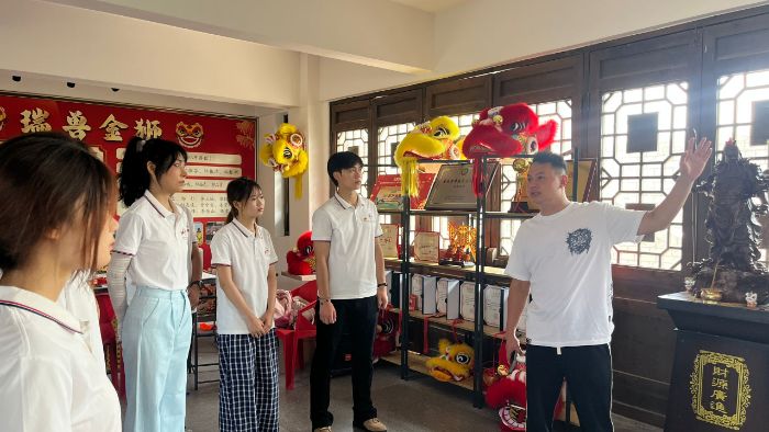 ؑcI(y)W(xu)Ժ(sh)`F(tun)(du)̽L_ݡF{ Ԍ(sh)`֮z