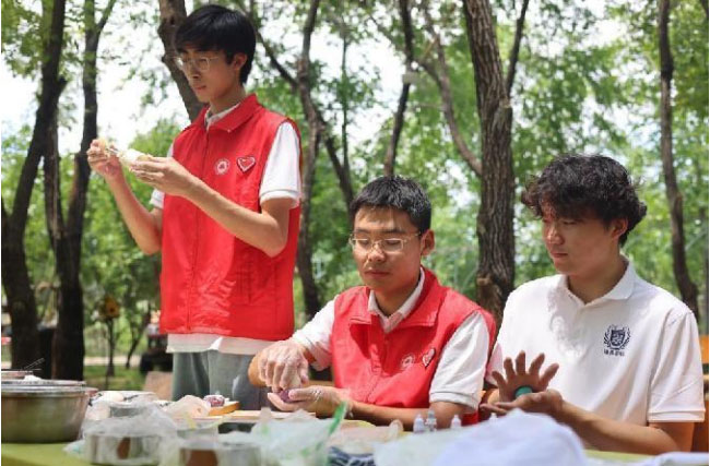 UUơ̩ɽƼW(xu)ԺഺСЄ ӭգѴ