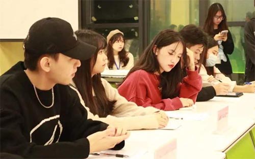 (yng)W(xu)ԺУ@˴ِ(f)ِAMĻ