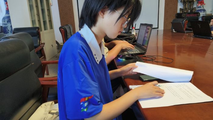 ��������������(sh��)�`�F(tu��n)�e�O�I��ֱ�� �����ƏV�����s�Z�c��ɫ�B(y��ng)����**