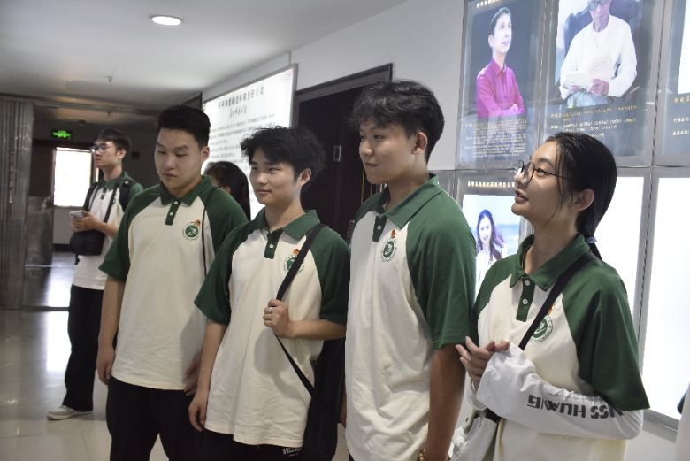 �M������L�A�������t(y��)���g(sh��)�V���������������t(y��)ˎ��W(xu��)���҉ء���(l��)��(��i)���(hu��)��(sh��)�`�(du��)�����l(xi��ng)��(sh��)�o(j��)