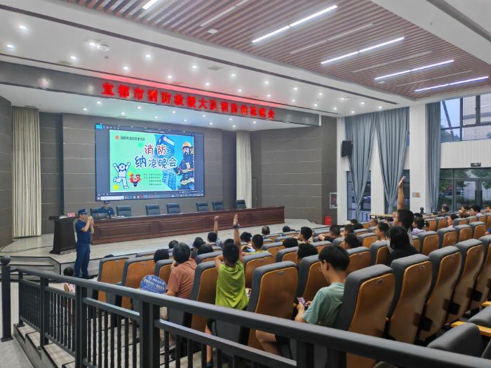 {M(jn)^(q)ȫ֪Rġ˶ļȫ