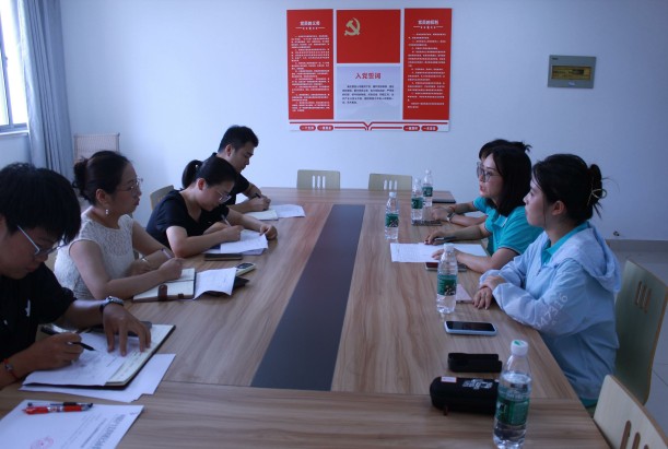 �Ϲ���W(xu��)�Ӹ��o(w��)�����_(k��i)չ�������(hu��)��(sh��)�`:̽�������}���L����У��