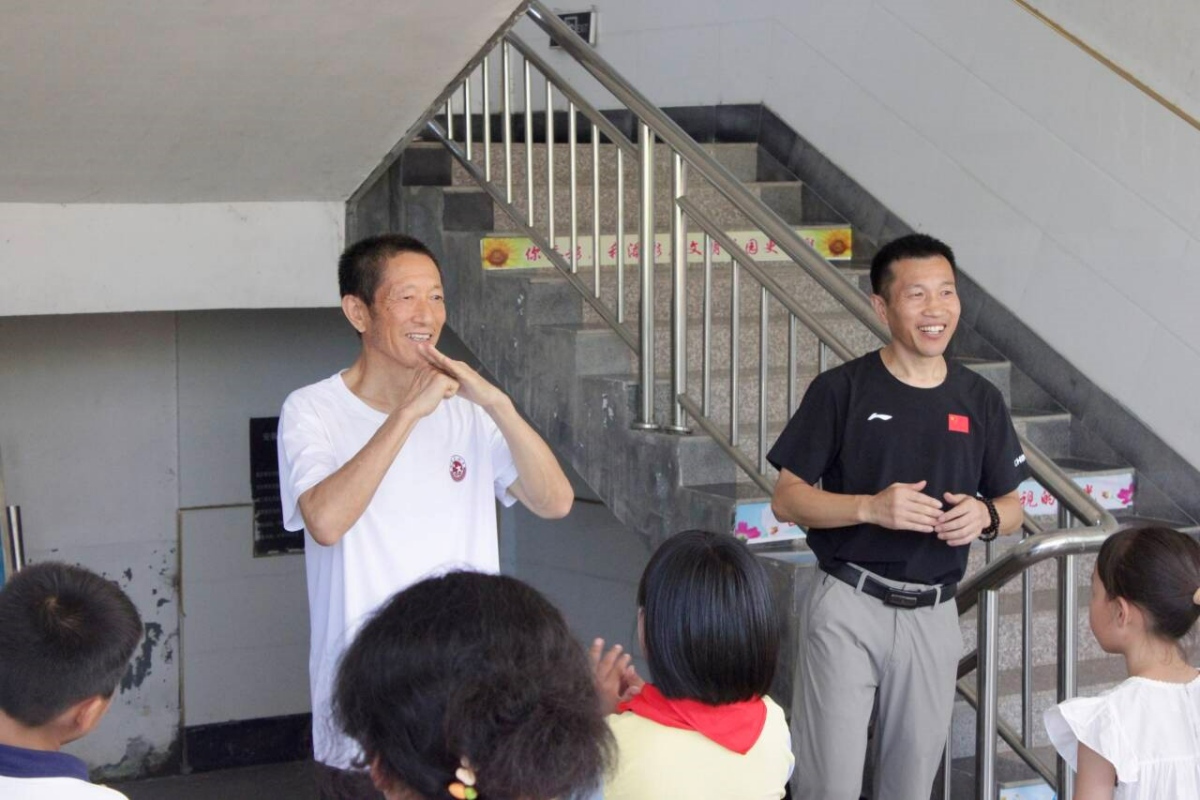 zнУ@ഺl(xing)С ϷʴW(xu)Z(y)ĻcýW(xu)Ժl(xing)(hu)(sh)`_(ki)չ(yng)pȭžW(xu)(dng)