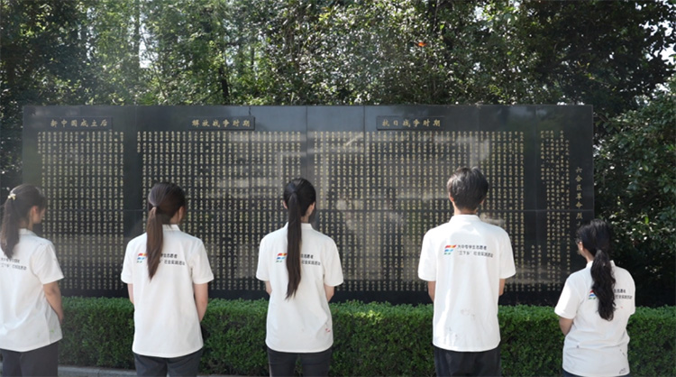 ���L�c���|���Ͻ����tɫ�Ļ������