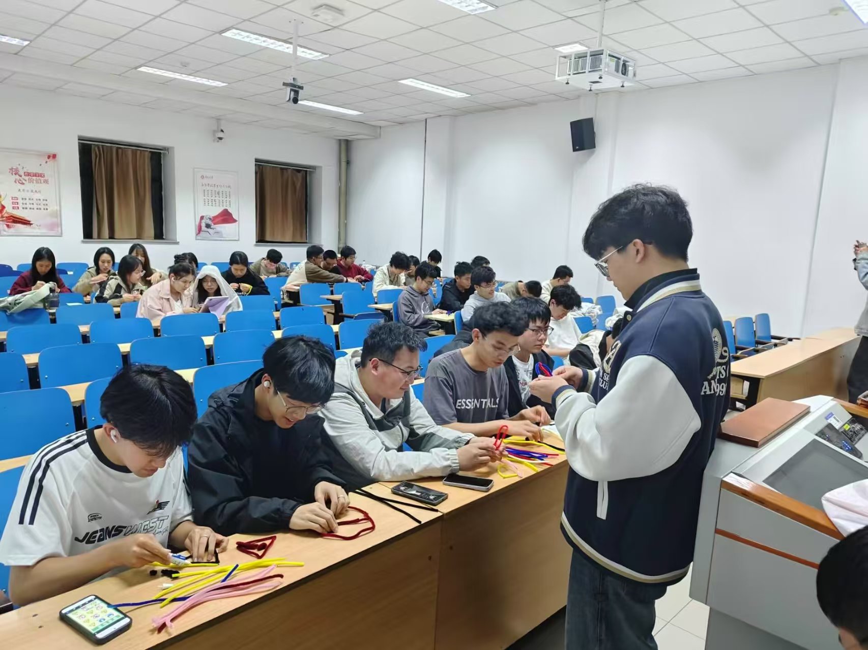 ȫģ(bio)R֡|24070144Fջ