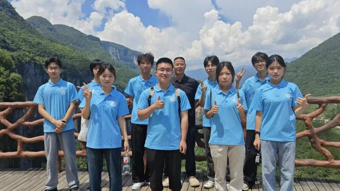 �R�^�۽�ɽˮ�g �ഺ�x���d���� �����ؑc������W(xu��)��(j��ng)��(j��)�c����W(xu��)Ժ�����Ǆ�(chu��ng)�С����ý�(j��ng)�ʡ��l(xi��ng)�����d���M(j��n)�F(tu��n)����(b��o)