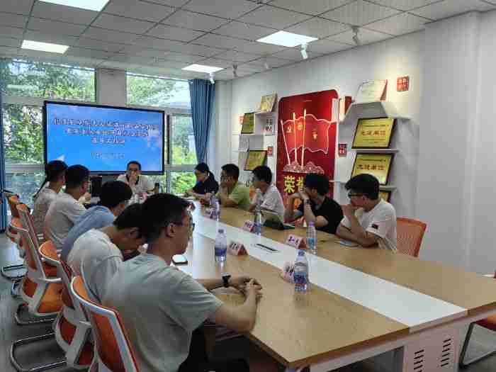 tɫTЂI(y)ഺf־ҫ۳ պW(xu)ZA`꠸ؑcL_չ(x)`