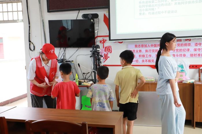 破冰游戲環(huán)節(jié);黃清攝