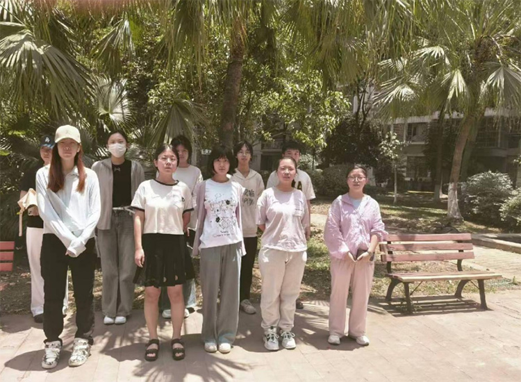 ʯʹWW̫ԭ^(q)ʮ׃ҊCضȡ(jng)WԺ֪Сl(f)չ^족`꠸@´_չڡl(xing)`