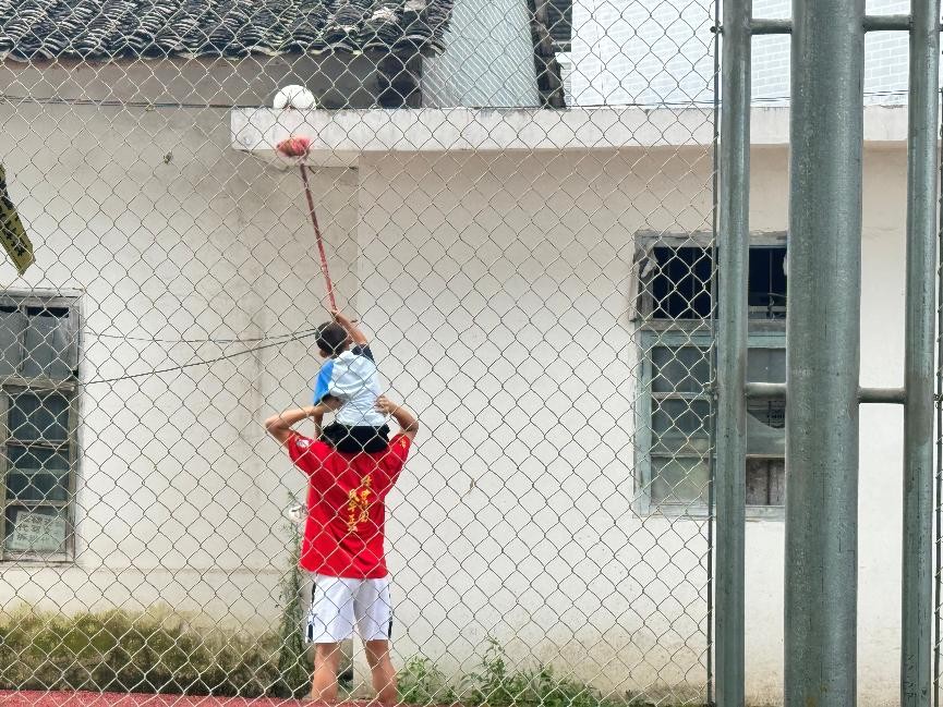 L^(gu)ɽ꣺һ(chng)֧еp򱼸cL(zhng)