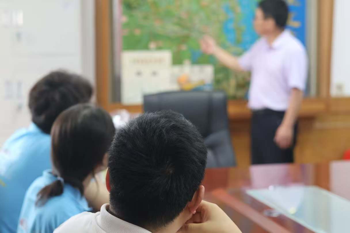 ഺ`ģˮtē(dn)ʹӺW(xu)񣬺ӺRl(xing)`F(tun){(dio)Ј