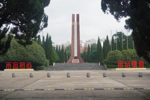 tɫEӳģഺ`ʹ퍼tꡱLF̽Lꖼtɫ