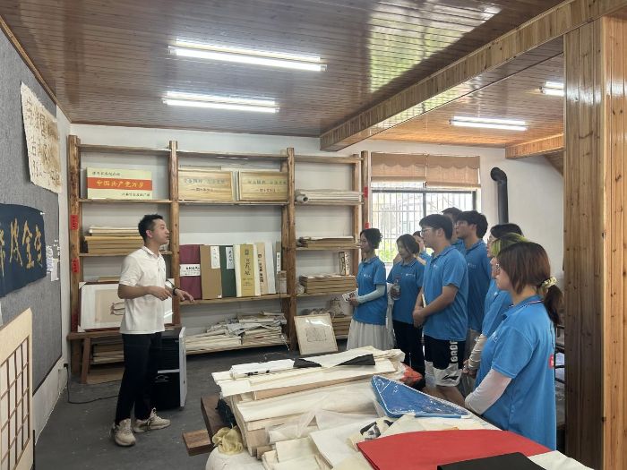 ꄓ(chung)xl(xing)|(zh)l(f)չ(sh)`·̽{(dio)(hu)(sh)`(dng)