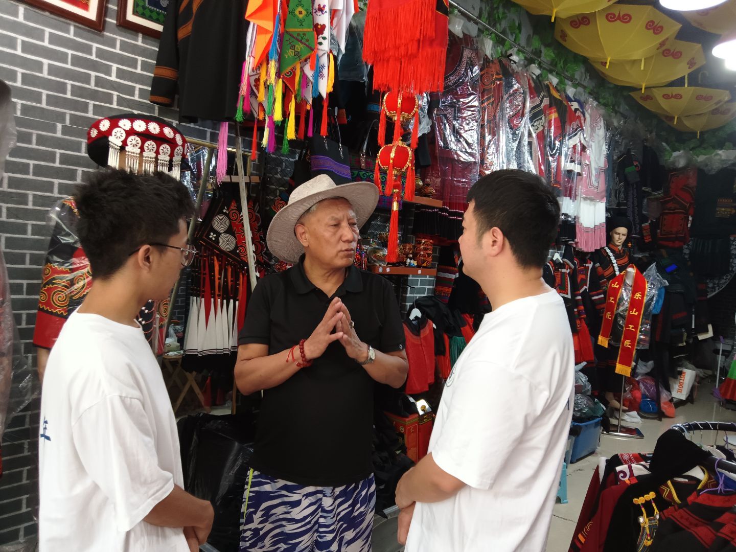 ҂͡l(xing)Ĺ£tP(yng)C퍣͡} z(sh)`F(tun)һһCt퍣`m(x)ƪ&#8203;