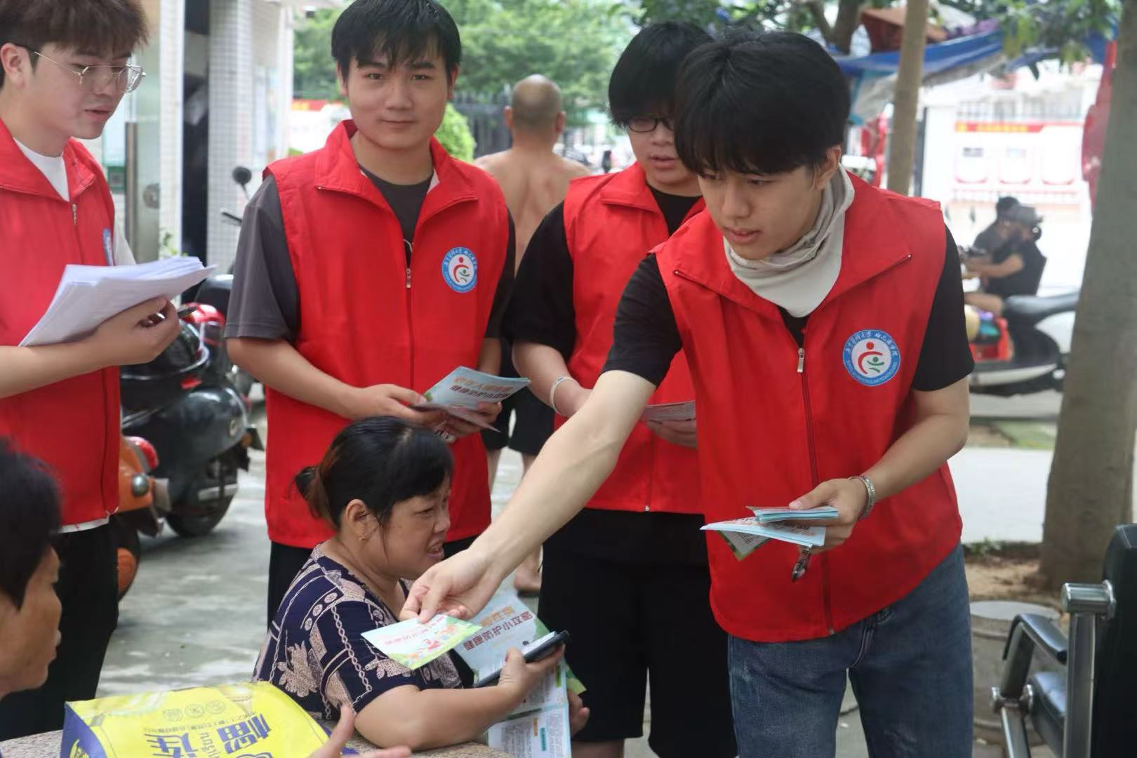 е裬-V|t(y)ƴWUt(y)B(yng)־Ըǧf