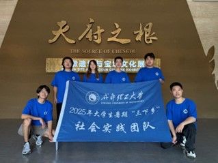 ഺ(mng)B(nio)Ӌ(j) L^(q)(w)D