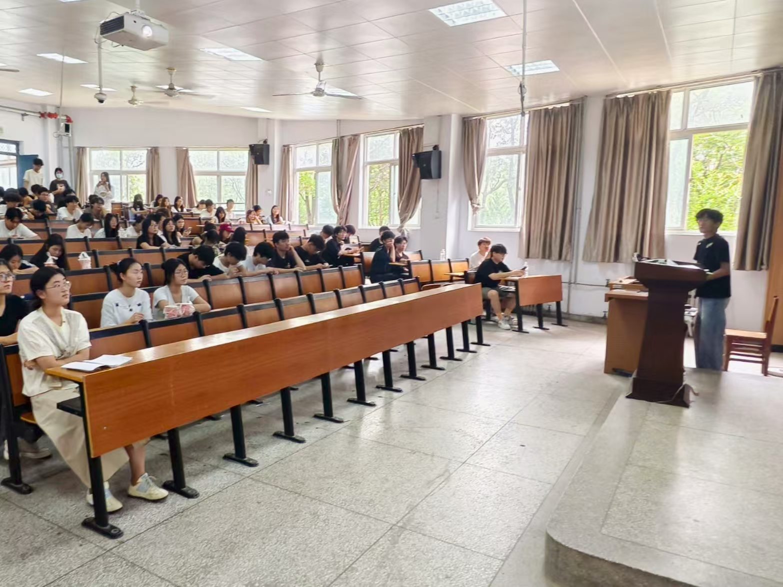 ������һ��(ji��)�n�ĕr�g�˽�����Y������