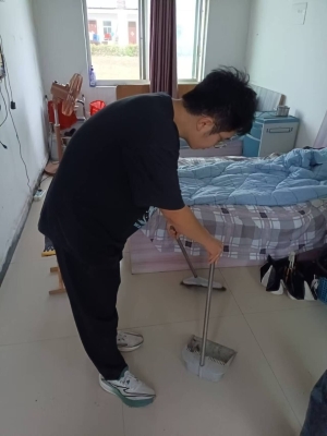 W(xu)ӸY_չl(xing)d`坍҈@ poů