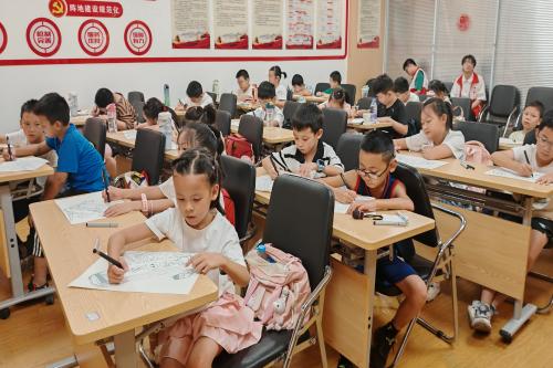 ˇǻ ȫͯУW(xu)ӃA^(q)й