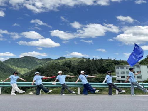 (ji)ԺZͬС`꠸ɽ ഺxl(xing)d