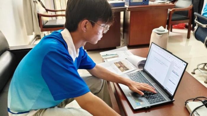 Aҕ£_(ti)ԺW(xu)c˹̽(yng)zĻ