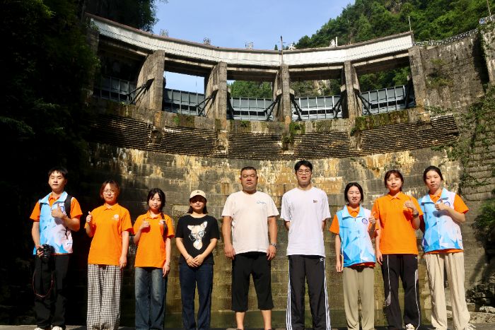 ഺxd· ںLϪ Ϲ̴W(xu)ɽ̷(w)(du)ϪP(gun)_չr(nng)ں{(dio)