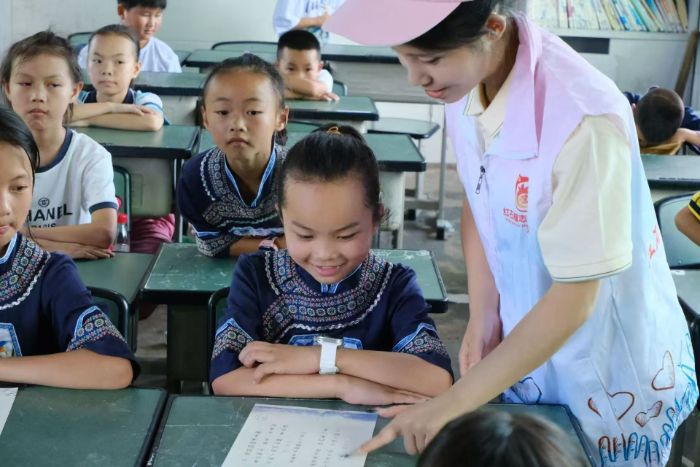 ۽l(xing)̰壬W(xu)ӳLϾW(xu)̩݌W(xu)Ժtʯ־Ը꠸Fǭ_չ֧̌`һ