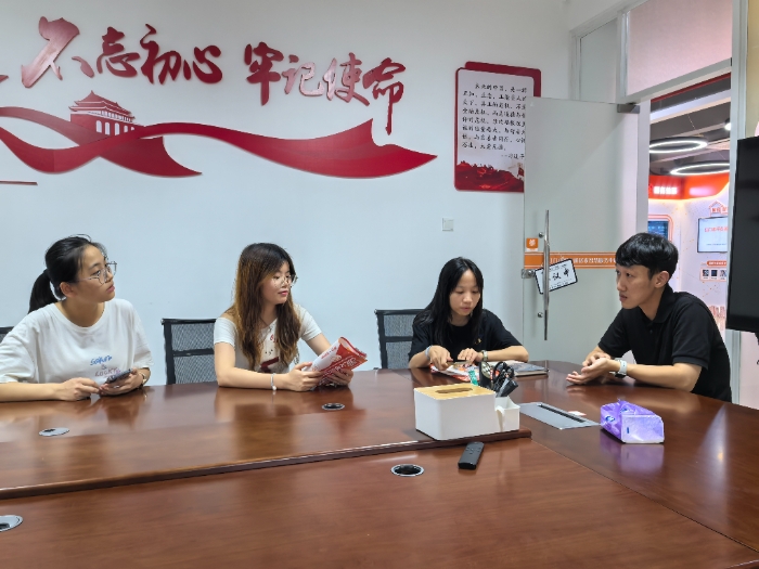 VW(xu)ygoF꠸V|ʡTСƽͨӼǻ۷(w)_չ{(dio)