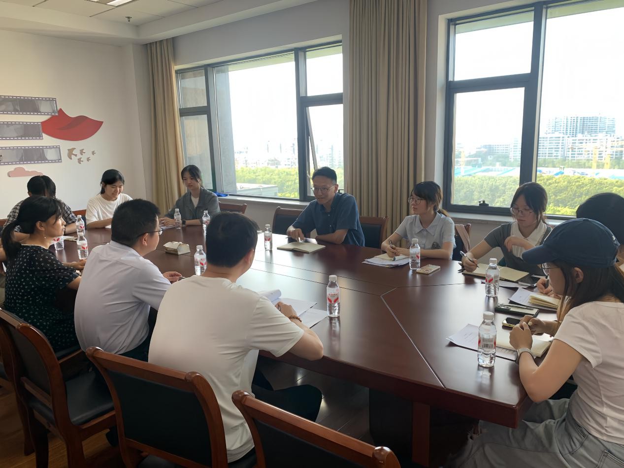 㽭ؔ(jng)W(xu)ɽͬУf(xi)d`(w)F{(dio) ഺɽf(xi)c·̽